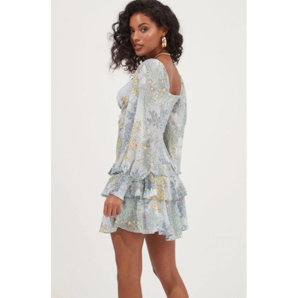 ASTR MARIETTA FLORAL CINCHED BUST CUTOUT MINI DRESS - Picture 3 of 5